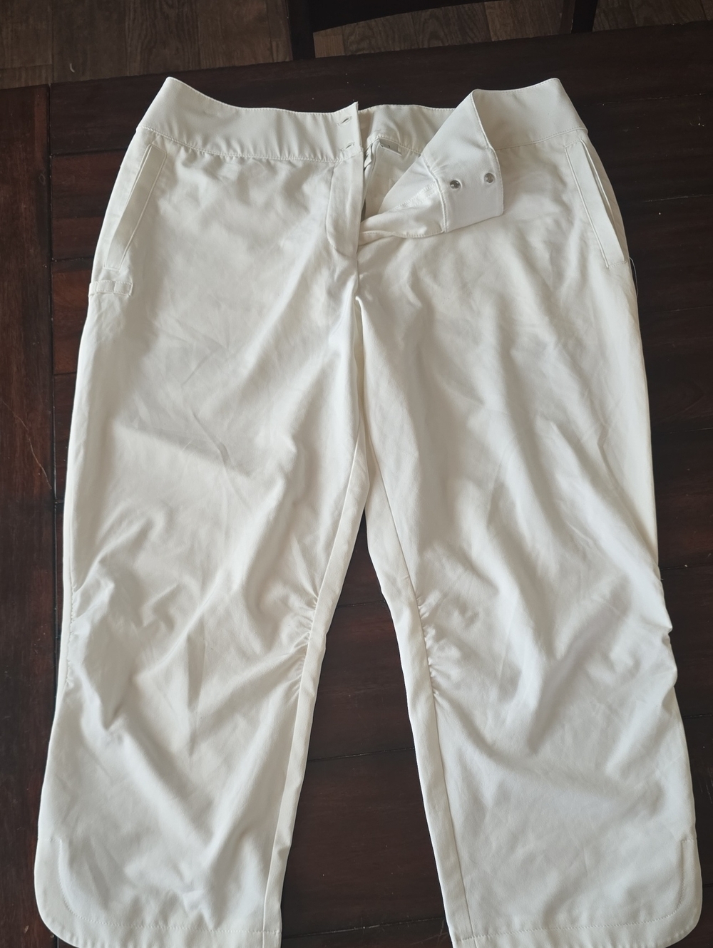 Womens White Golf Zenergy Chicos Size 1 Classic Capri Pants